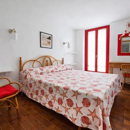 Apartmanhotel Hotiday 3*